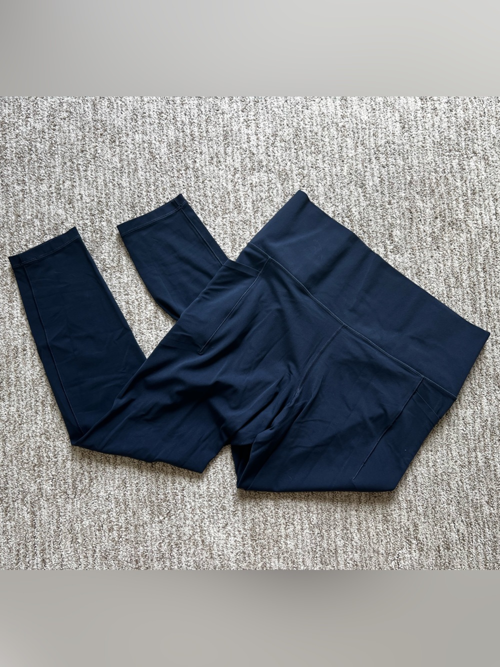 EUC Athleta Navy Salutation Stash Tight Leggings